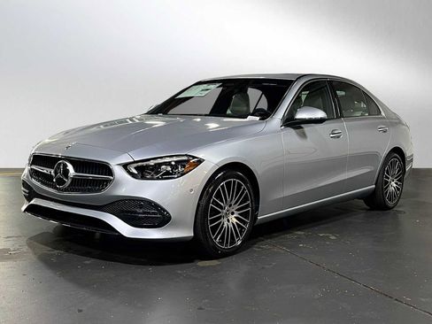 Used 2025 Mercedes-Benz C 300 4MATIC Sedan image 7