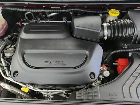 Used 2020 Chrysler Voyager LX w/ Cold Weather Group FWD image 30