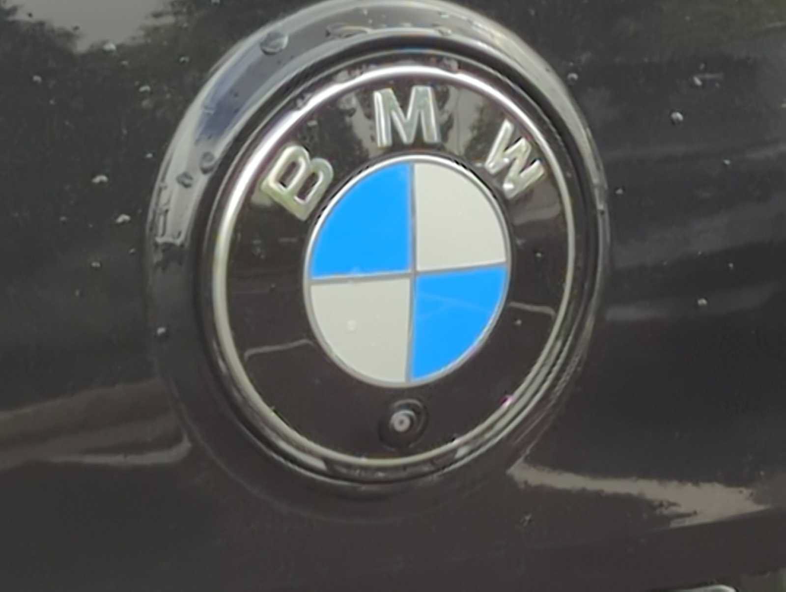 Used 2026 BMW iX xDrive60 w/ M Sport Package AWD/4WD image 11