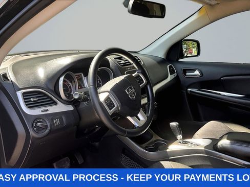 Used 2020 Dodge Journey SE w/ SE Popular Equipment Group FWD image 17