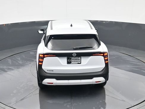 New 2026 Nissan Kicks S image 28