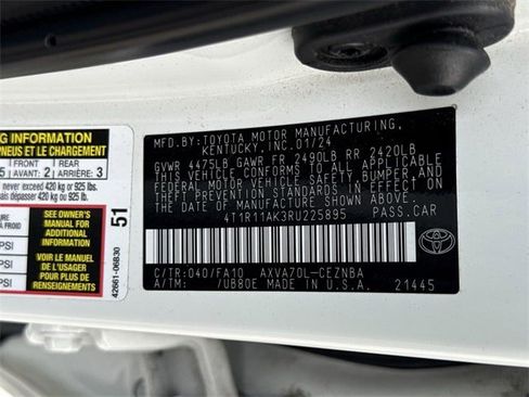 Used 2024 Toyota Camry LE w/ Convenience Package image 33