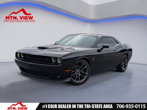 Used 2023 Dodge Challenger R/T Scat Pack RWD image 1