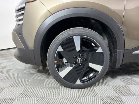 New 2026 Nissan Kicks SR w/ SR Premium Package image 11