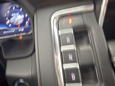 Used 2024 Chevrolet Suburban Premier w/ Premium Package 2 image 25