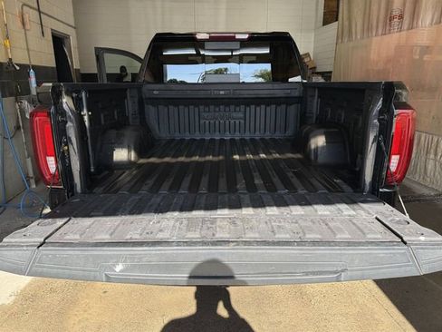 Used 2023 GMC Sierra 1500 SLT w/ SLT Premium Package AWD/4WD image 25