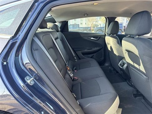 Used 2025 Chevrolet Malibu LT image 30