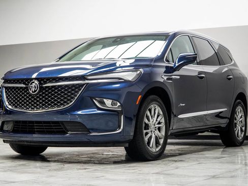 Used 2023 Buick Enclave Avenir FWD image 8