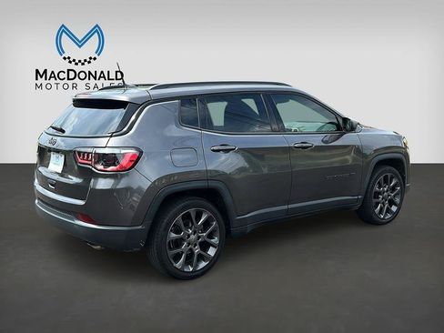 Used 2021 Jeep Compass Latitude w/ Sun and Sound Group FWD image 7