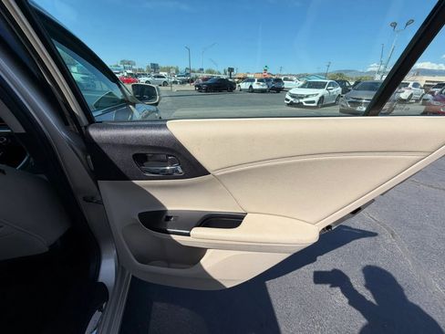 Used 2015 Honda Accord EX-L image 16