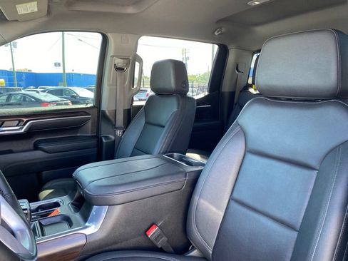 Used 2025 GMC Sierra 1500 SLT w/ SLT Premium Plus Package AWD/4WD image 12