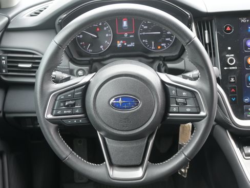 Certified 2025 Subaru Outback Premium AWD/4WD image 17
