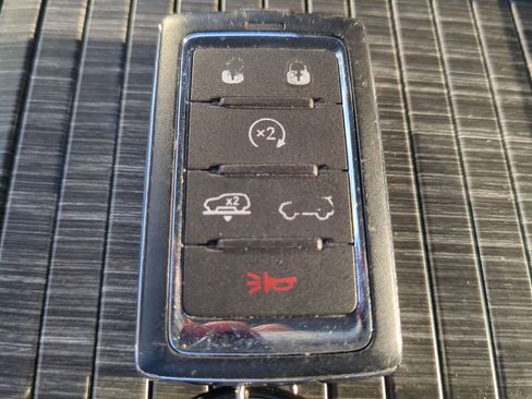 Used 2024 Jeep Wagoneer Series III image 31