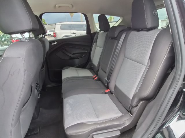 Used 2017 Ford Escape SE w/ SE Cold Weather Package FWD image 23