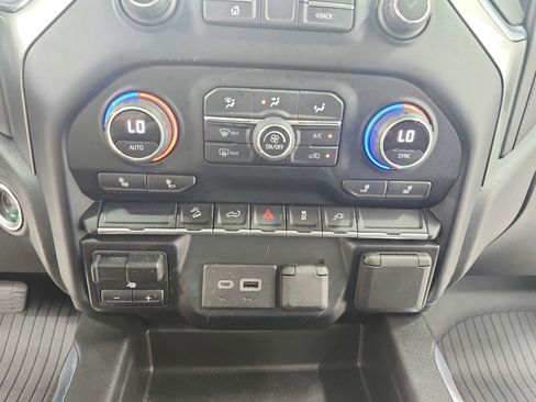 Used 2022 Chevrolet Silverado 1500 LT Trail Boss w/ Convenience Package II AWD/4WD image 27
