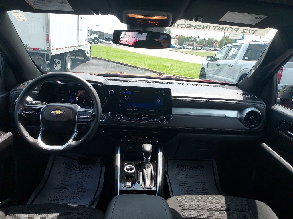 Used 2023 Chevrolet Colorado LT w/ LT Convenience Package II AWD/4WD image 17