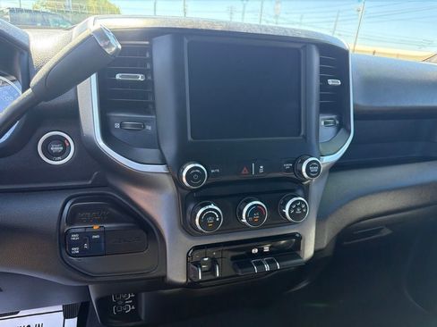 Used 2022 RAM 2500 Big Horn AWD/4WD image 15
