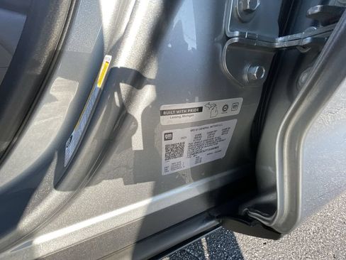 Certified 2026 Chevrolet Traverse LT FWD image 33