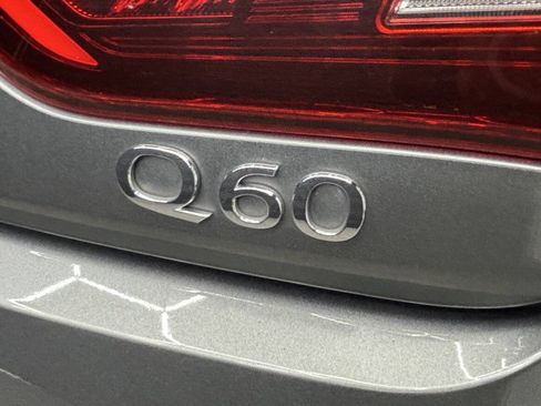 Used 2017 INFINITI Q60 3.0t w/ Cargo Package RWD image 12