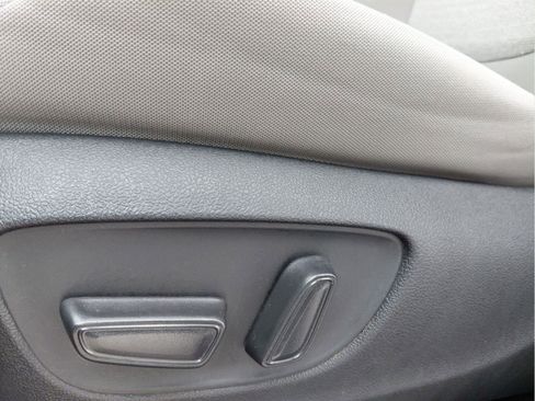 Used 2024 Toyota Sienna LE image 36