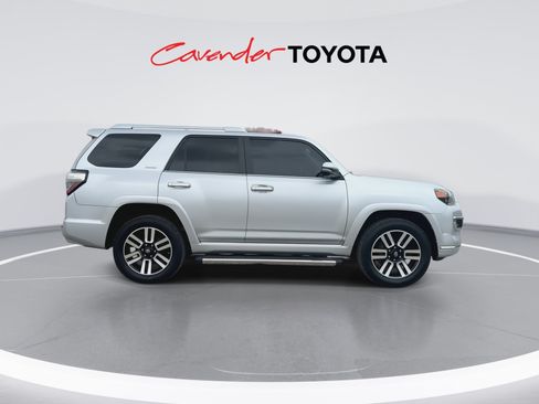 Certified 2018 Toyota 4Runner Limited AWD/4WD image 9