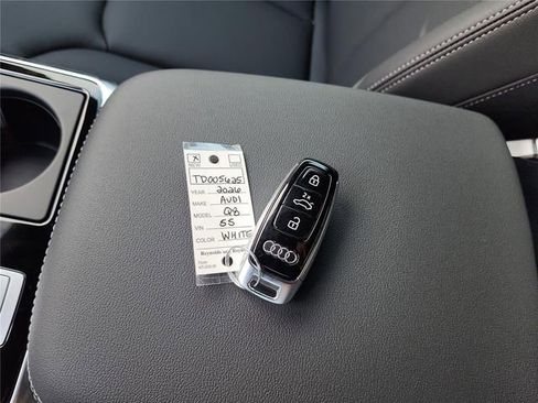 New 2026 Audi Q8 Premium Plus image 30