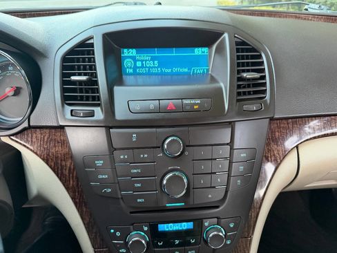 Used 2012 Buick Regal Leather image 30