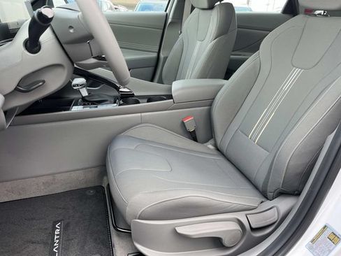 New 2026 Hyundai Elantra SEL w/ Cargo Package FWD image 20