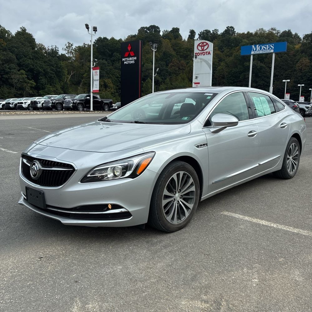 Used 2017 Buick LaCrosse Essence w/ Sun and Shade Package FWD image 2