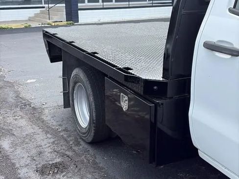 Used 2017 Chevrolet Silverado 3500 W/T w/ WT Convenience Package AWD/4WD image 4