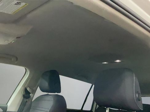 Used 2023 Volkswagen Tiguan S FWD image 17