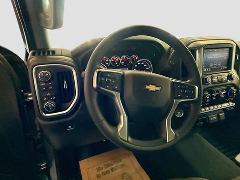 Used 2019 Chevrolet Silverado 1500 LT w/ All-Star Edition image 12