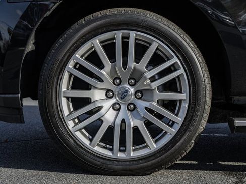 Used 2023 Ford Expedition Max Limited image 21