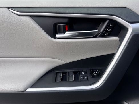 Certified 2024 Toyota RAV4 XLE Premium image 10