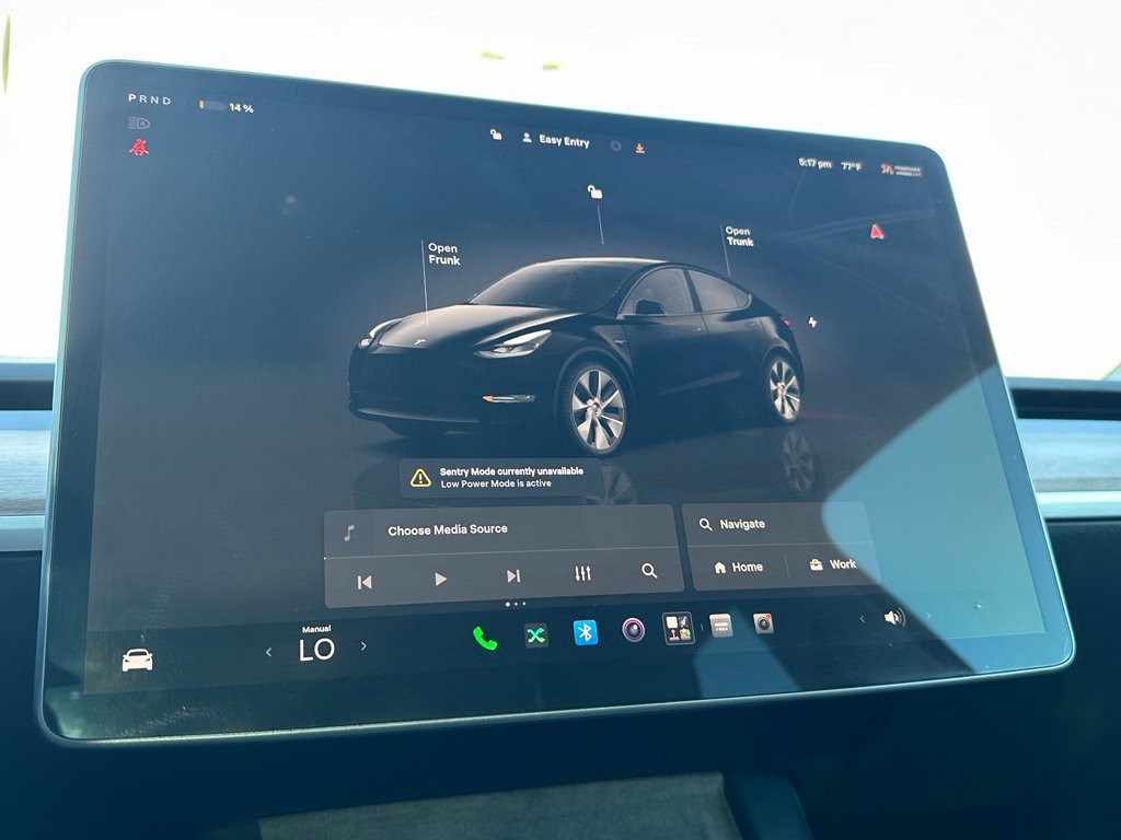 Used 2023 Tesla Model Y Long Range AWD/4WD image 33