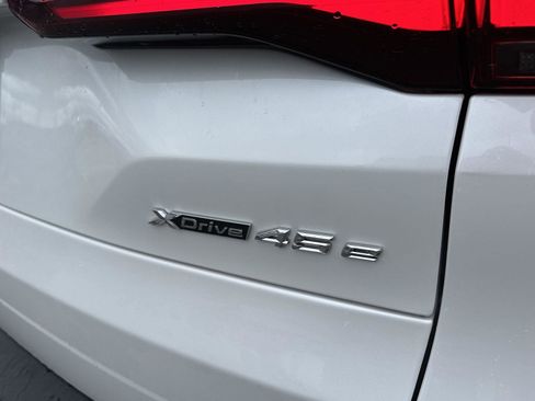 Used 2023 BMW X5 xDrive45e w/ Climate Comfort Package image 6