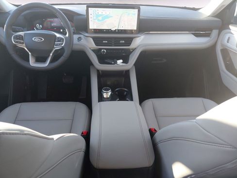 New 2026 Ford Explorer Active w/ Active Comfort Package image 10
