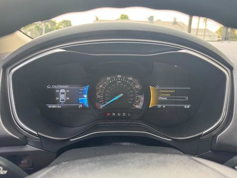 Used 2020 Ford Fusion SE image 20