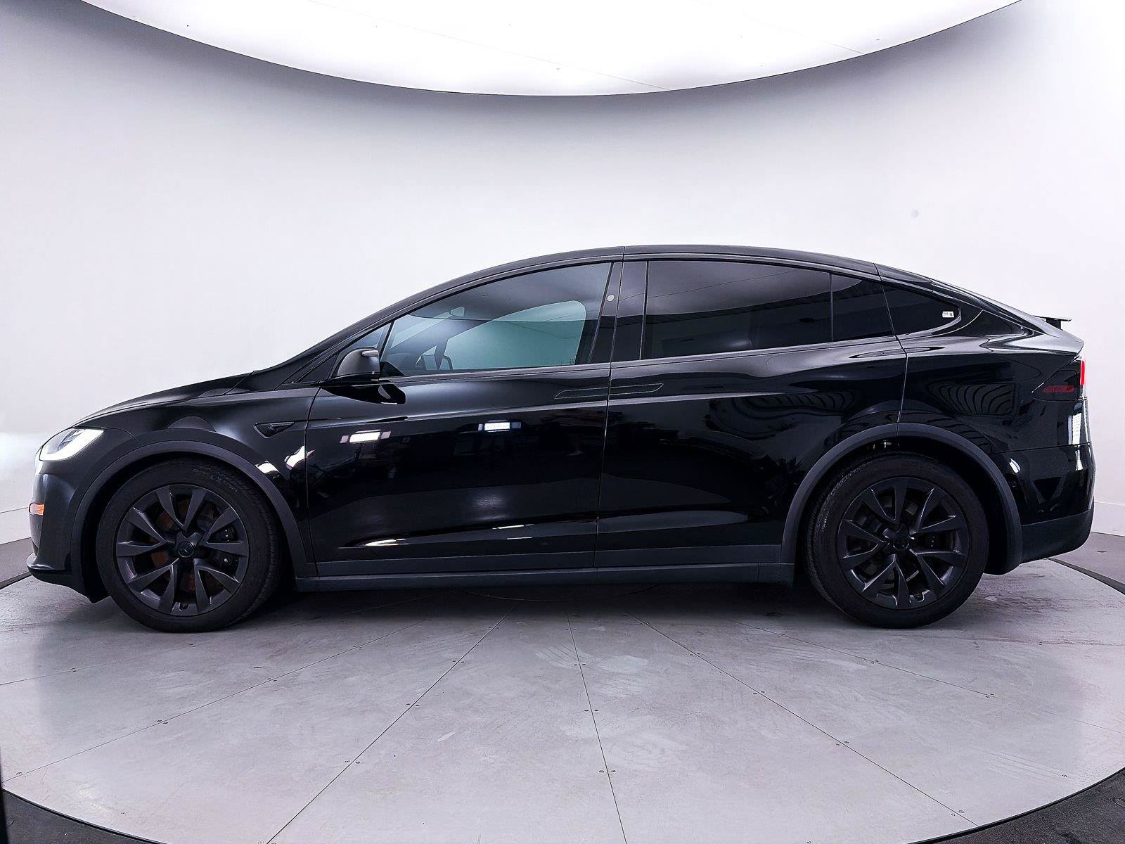Used 2023 Tesla Model X AWD/4WD image 34
