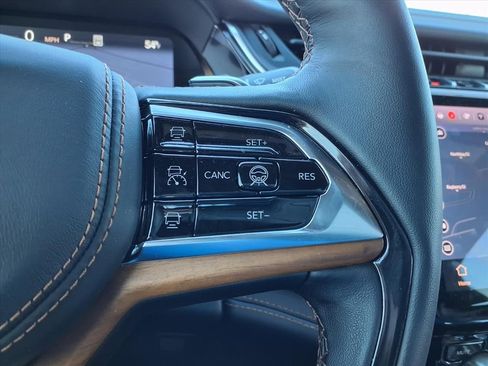 Certified 2025 Jeep Grand Cherokee Summit image 14