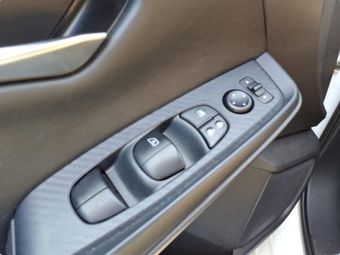 Used 2023 Nissan Sentra SV w/ All-Weather Package FWD image 13