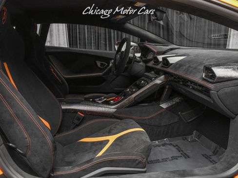 Used 2018 Lamborghini Huracan Performante image 22