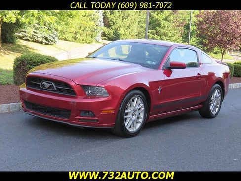 Used 2013 Ford Mustang Premium RWD image 1