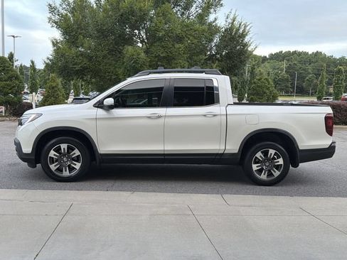 Used 2017 Honda Ridgeline RTL-T image 3