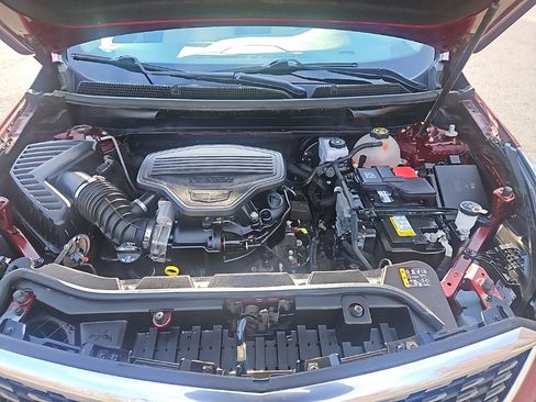 Used 2021 Cadillac XT5 Premium Luxury w/ LPO, Floor Liner Package image 9