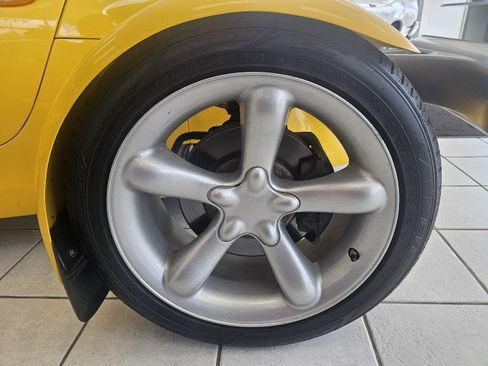 Used 1999 Plymouth Prowler RWD image 14