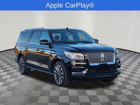 Used 2021 Lincoln Navigator L Reserve AWD/4WD image 2
