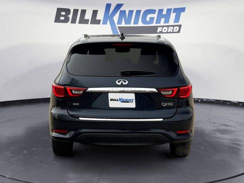 Used 2020 INFINITI QX60 Luxe w/ Essential Package image 3