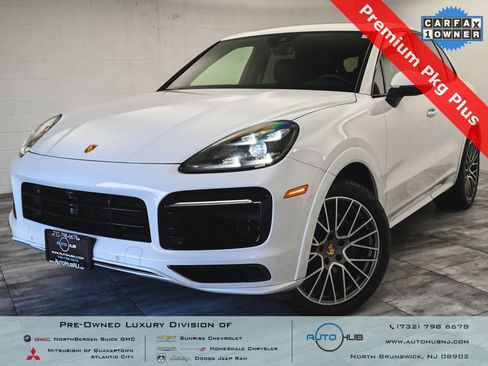 Used 2022 Porsche Cayenne Platinum Edition image 1