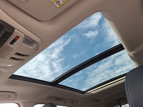 Certified 2023 Subaru Ascent Onyx Edition Limited image 17